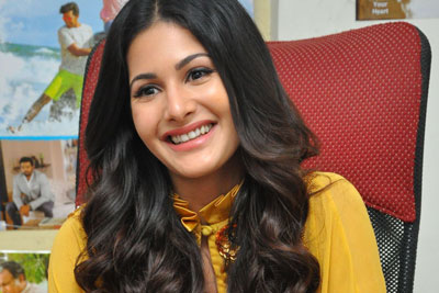 amyra-dastur-latest-stills